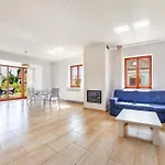 Casa vacanze Nad Jeziorem Sun & Snow Osada Zamkowa Pasym