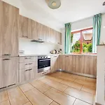 Nad Jeziorem Sun & Snow Osada Zamkowa Casa vacanze