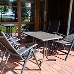 Nad Jeziorem Sun & Snow Osada Zamkowa Casa vacanze