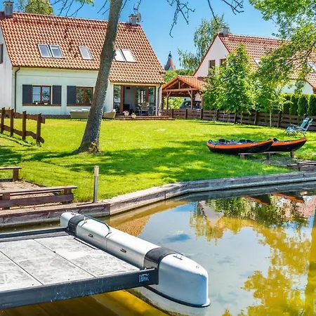 Holiday home Przy Jeziorze Sun & Snow Osada Zamkowa