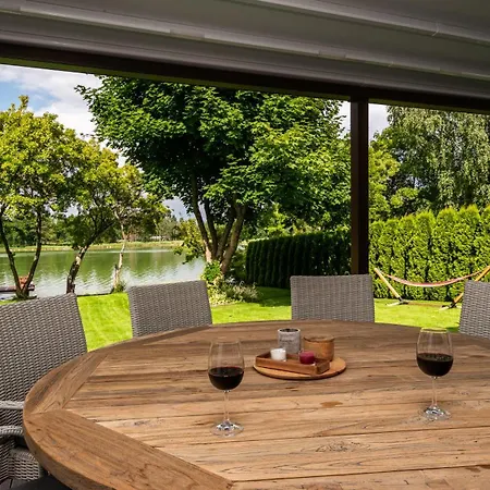 Holiday home Przy Jeziorze Sun & Snow Osada Zamkowa