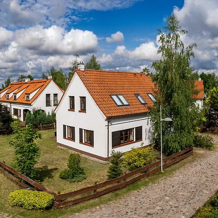 Holiday home Przy Jeziorze Sun & Snow Osada Zamkowa Pasym