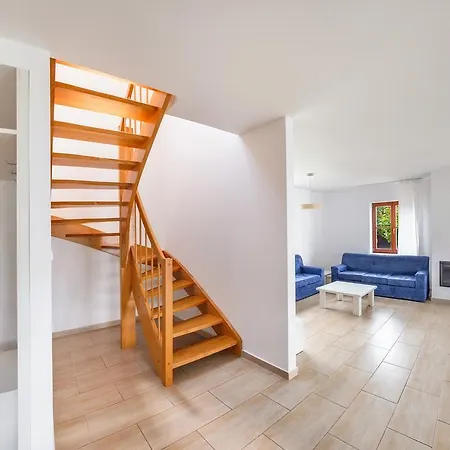 Holiday home Przy Jeziorze Sun & Snow Osada Zamkowa Pasym