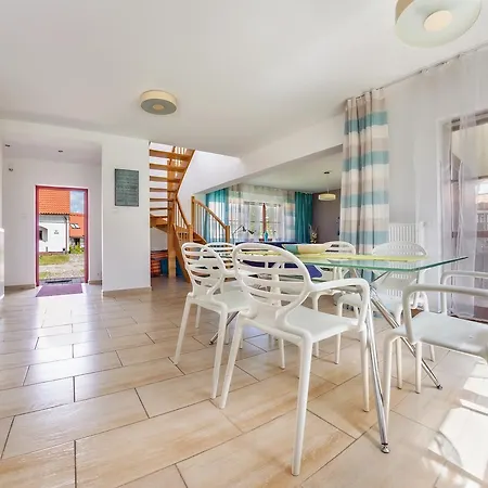 Feriehus Nad Jeziorem Sun & Snow Osada Zamkowa